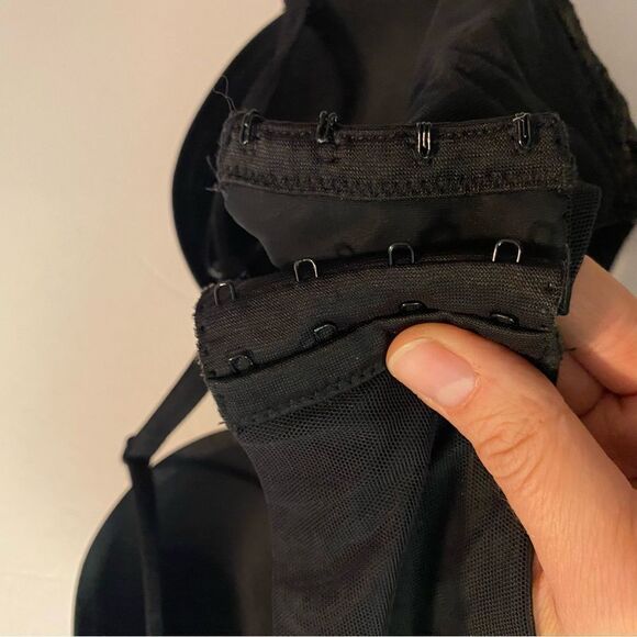 Victoria's Secret Very Sexy push up bra studded Black padded multi position 34C - Picture 7 of 10